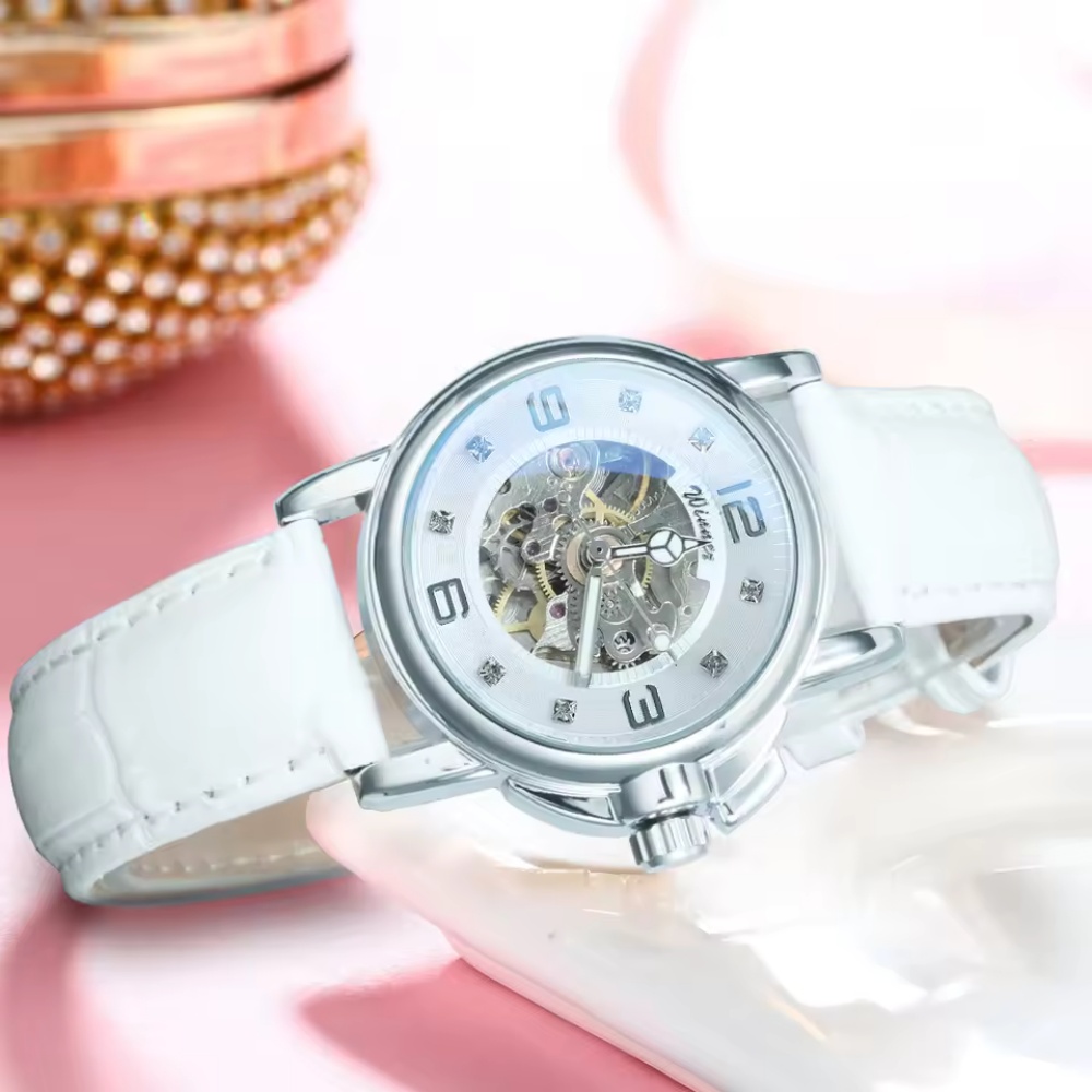 Fashionable Hollow-Out Women's - Skeleton Mechanical Watch avis et prix